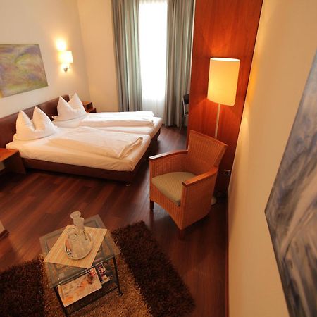 Hotel Mariotto Am Burghof Lörrach Buitenkant foto