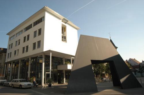 Hotel Mariotto Am Burghof Lörrach Buitenkant foto