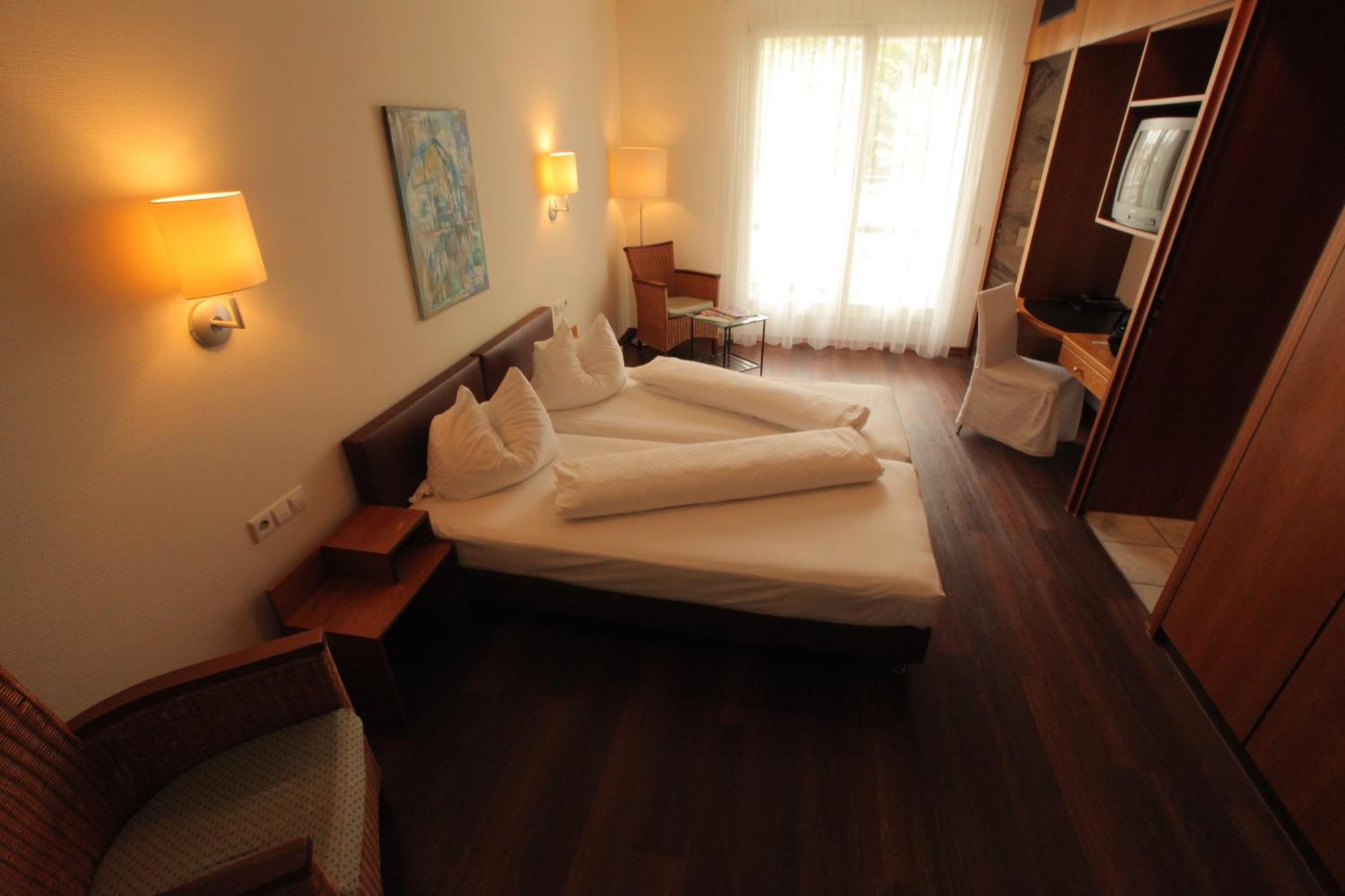 Hotel Mariotto Am Burghof Lörrach Kamer foto
