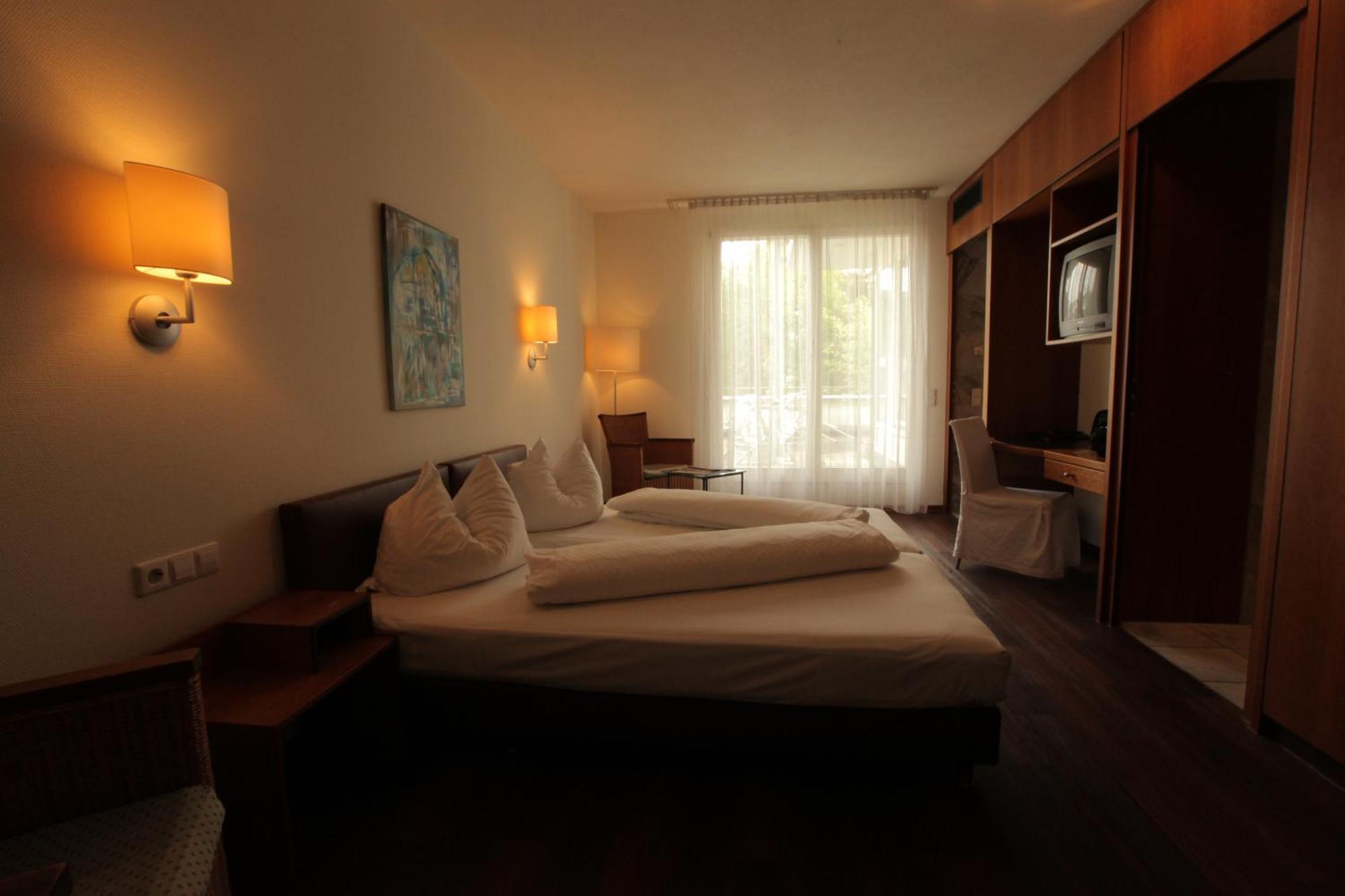 Hotel Mariotto Am Burghof Lörrach Kamer foto
